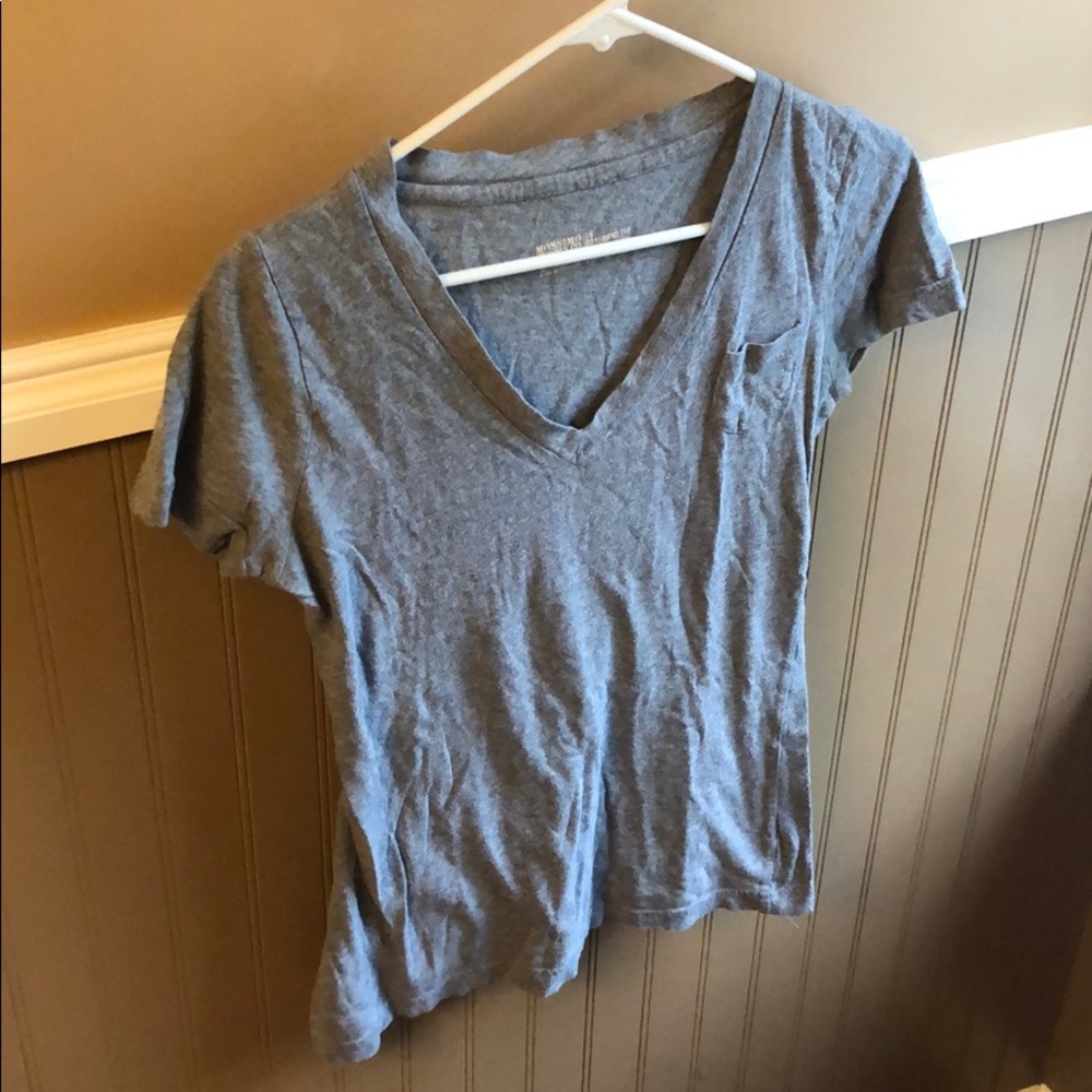 Mossimo Gray T-shirt V-Neck Breast Pocket